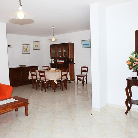 B&B Minerva Castro  Esterno foto